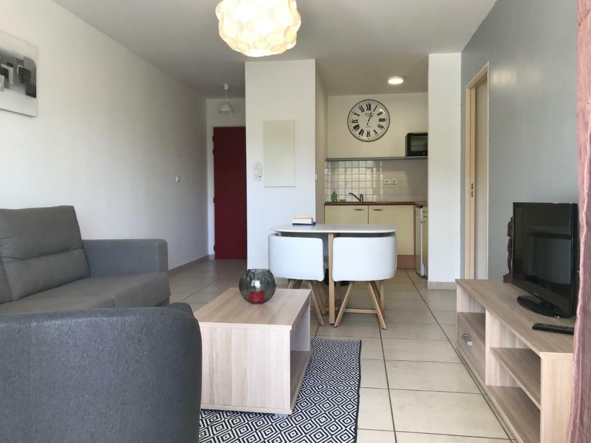 Meuble Homard Avec Jacuzzi Et Vue Mer Saint-Gilles-les Bains Kültér fotó