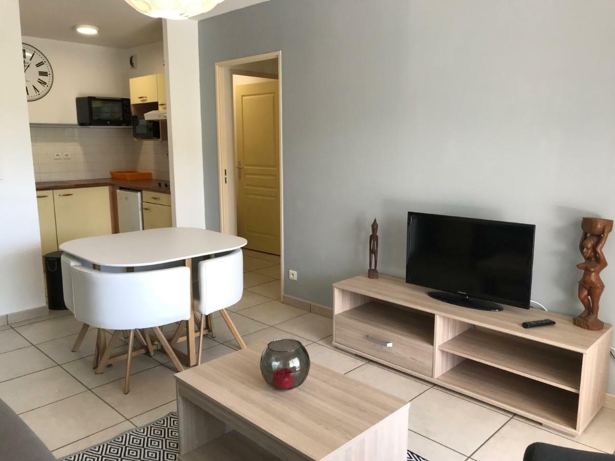 Meuble Homard Avec Jacuzzi Et Vue Mer Saint-Gilles-les Bains Kültér fotó