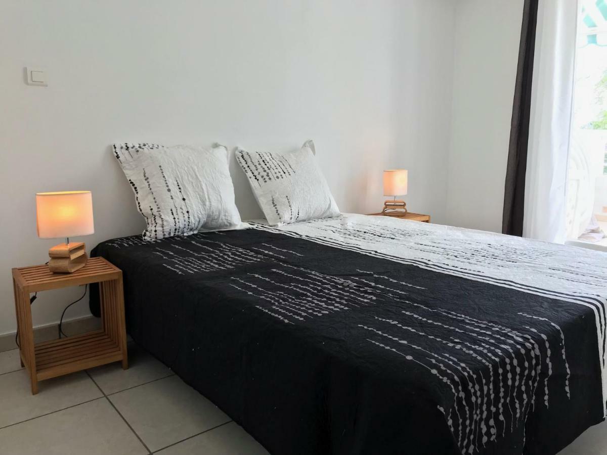 Meuble Homard Avec Jacuzzi Et Vue Mer Saint-Gilles-les Bains Kültér fotó